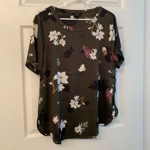 Banana Republic crepe blouse